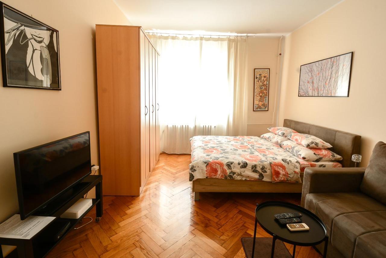 Apartment Petra 071 Belgrado Esterno foto