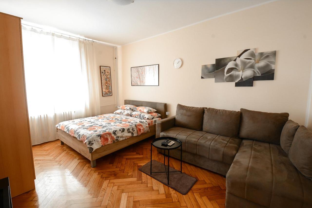 Apartment Petra 071 Belgrado Esterno foto